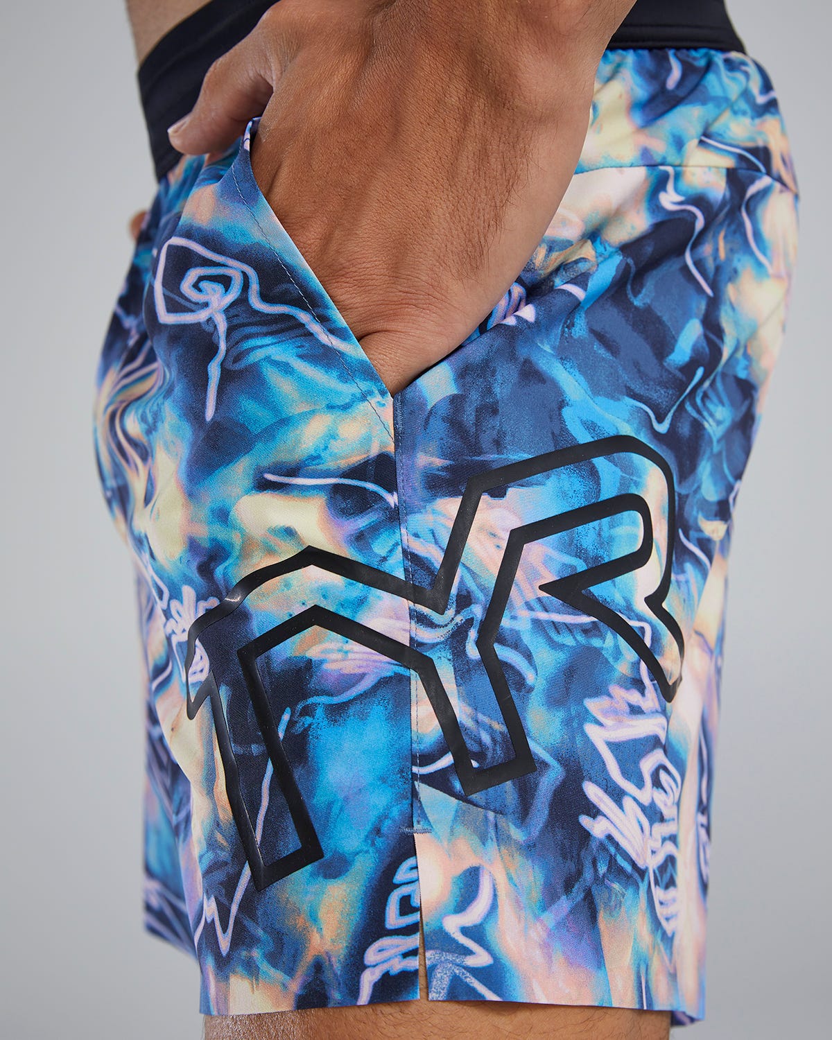 Hydrosphere™ - Men's Unbroken Shorts - Unlined 5" - Voltage Pazzo - Image 6